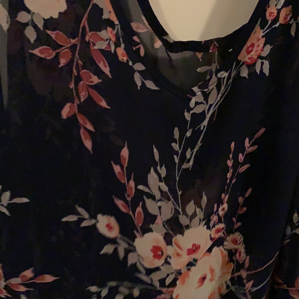 NWT Torrid Floral Chiffon Hi Low Tank Sz 2X - Picture 2 of 3